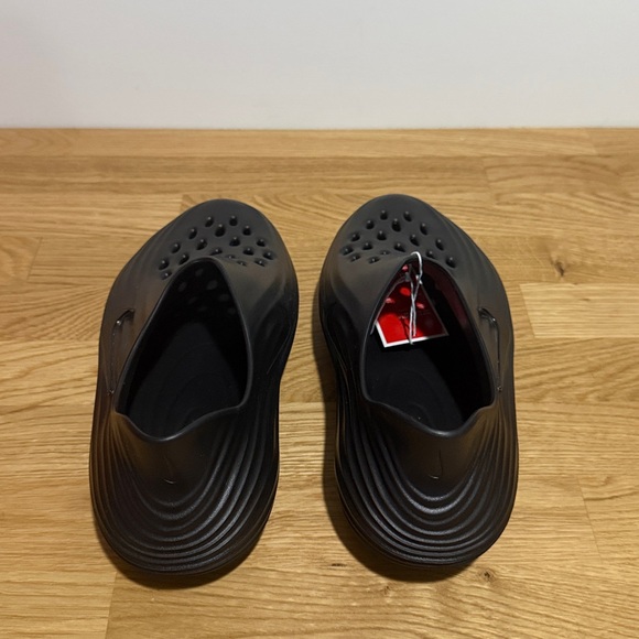 Sandals_&_Flip_Flops